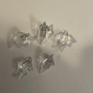 5 Swarovski crystals